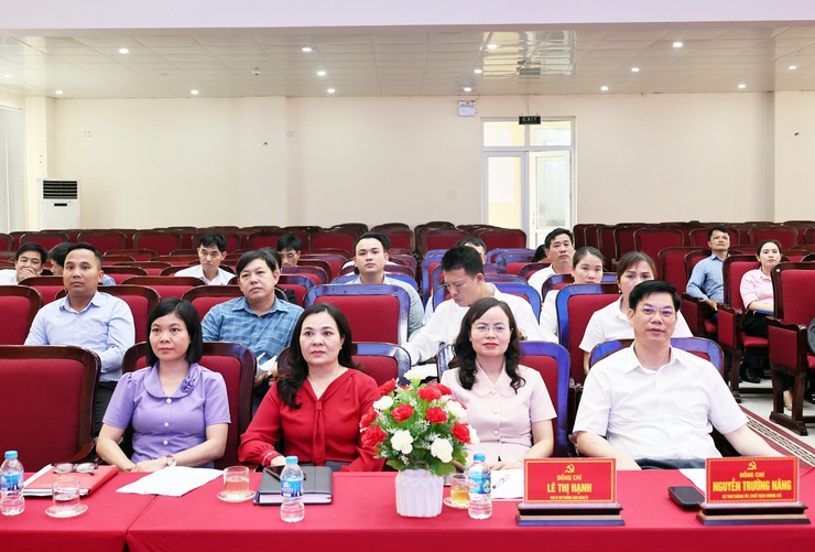 Đảng ủy xã Quảng Bị: Phát động cuộc thi “Chính luận bảo vệ nền tảng tư tưởng của Đảng lần thứ Sáu” và Hội thi “Báo cáo viên, tuyên truyền viên giỏi” xã Quảng Bị năm 2026- Ảnh 2.