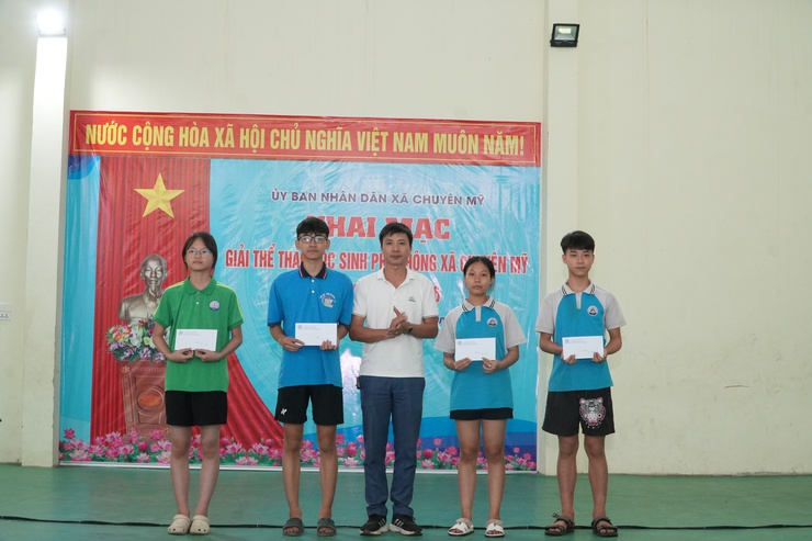 Sôi nổi giải thể thao học sinh phổ thông xã Chuyên Mỹ năm học 2025 - 2026- Ảnh 10.
