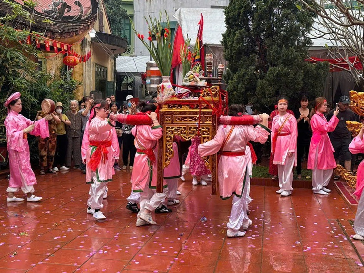 Lễ hội truyền thống Đình Liên Ngạc xuân Bính Ngọ 2026: Nơi lưu giữ, bảo tồn và phát huy bản sắc văn hóa Thủ đô ngàn năm văn hiến- Ảnh 8.