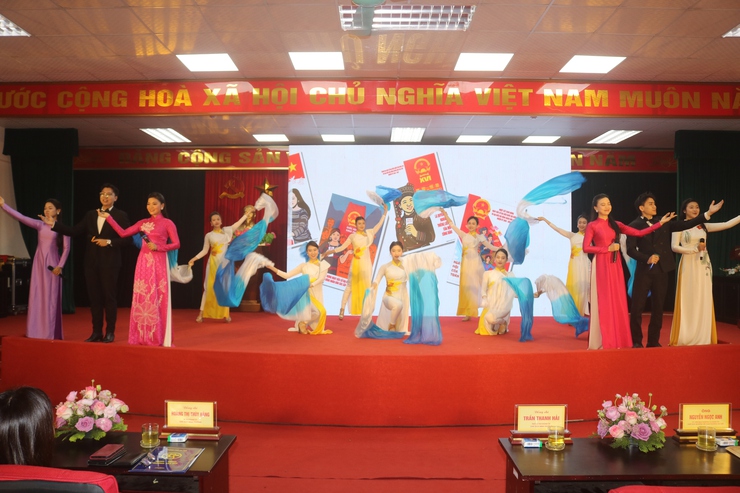 Phường Tây Mỗ tổng kết công tác tổ chức bầu cử đại biểu Quốc hội khóa XVI và đại biểu HĐND các cấp nhiệm kỳ 2026-2031- Ảnh 2.