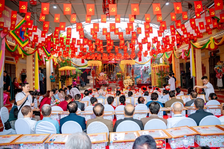 Hội làng truyền thống và lễ chúc thọ người cao tuổi Thôn Đỗ Xá- Ảnh 2.