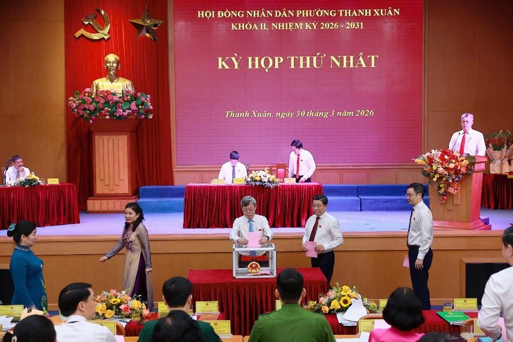Phường Thanh Xuân tổ chức thành công Kỳ họp thứ Nhất HĐND phường khóa II, nhiệm kỳ 2026-2031- Ảnh 5.