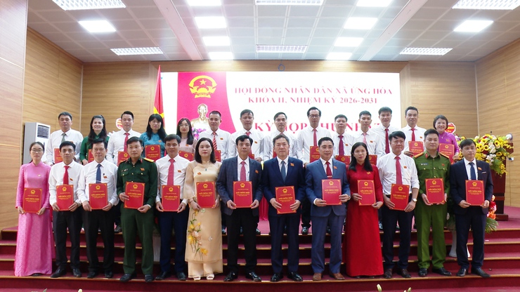 KỲ HỌP THỨ NHẤT HĐND XÃ ỨNG HOÀ KHÓA II, NHIỆM KỲ 2026-2031 THÀNH CÔNG TỐT ĐẸP.- Ảnh 2.