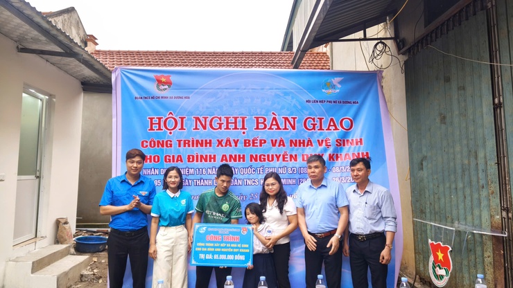 Đoàn Thanh niên phối hợp cùng Hội Liên hiệp Phụ nữ (LHPN) xã Dương Hòa tổ chức Lễ bàn giao công trình thanh niên- Ảnh 4.