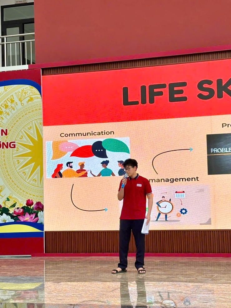 SÔI NỔI, HẤP DẪN VÒNG CHUNG KẾT CUỘC THI TIẾNG ANH “GLOBAL CITIZENS’ TALK” LẦN THỨ I NĂM 2026 THÀNH CÔNG RỰC RỠ- Ảnh 6.