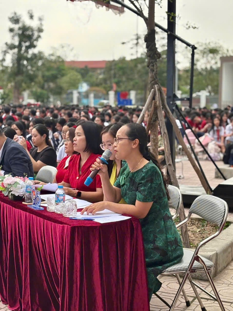SÔI NỔI, HẤP DẪN VÒNG CHUNG KẾT CUỘC THI TIẾNG ANH “GLOBAL CITIZENS’ TALK” LẦN THỨ I NĂM 2026 THÀNH CÔNG RỰC RỠ- Ảnh 7.