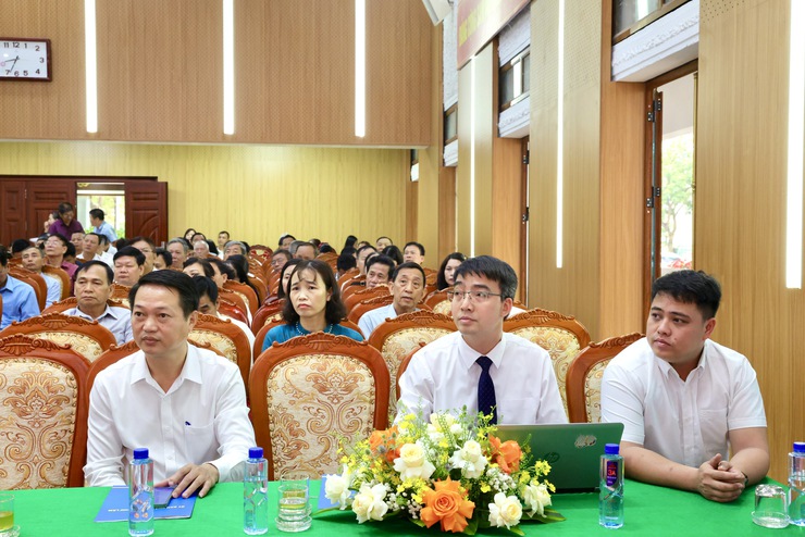 HỘI NGHỊ ĐẠI BIỂU NHÂN DÂN XÃ THƯ LÂM BÀN VIỆC XÂY DỰNG ĐỜI SỐNG VĂN HÓA Ở CƠ SỞ 
NĂM 2026
- Ảnh 14.