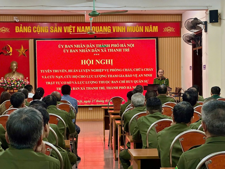 Tập huấn nghiệp vụ PCCC và cứu nạn cứu hộ tại xã Thanh Trì- Ảnh 1.