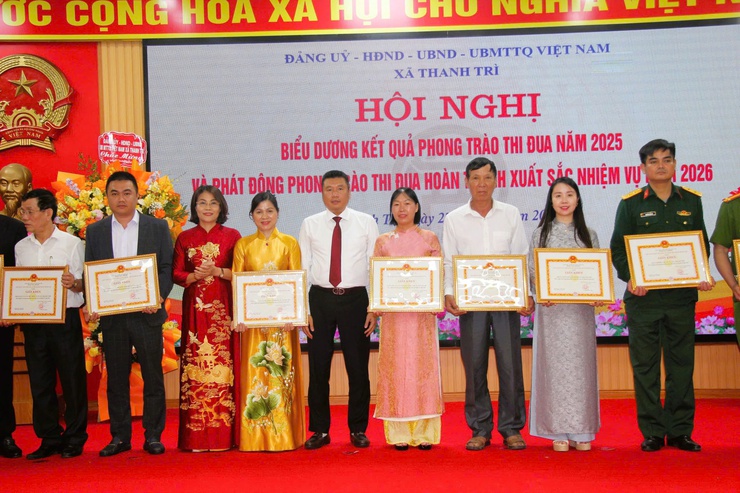 Xã Thanh Trì tổng kết phong trào thi đua năm 2025, phát động thi đua năm 2026 và tổng kết công tác bầu cử- Ảnh 14.