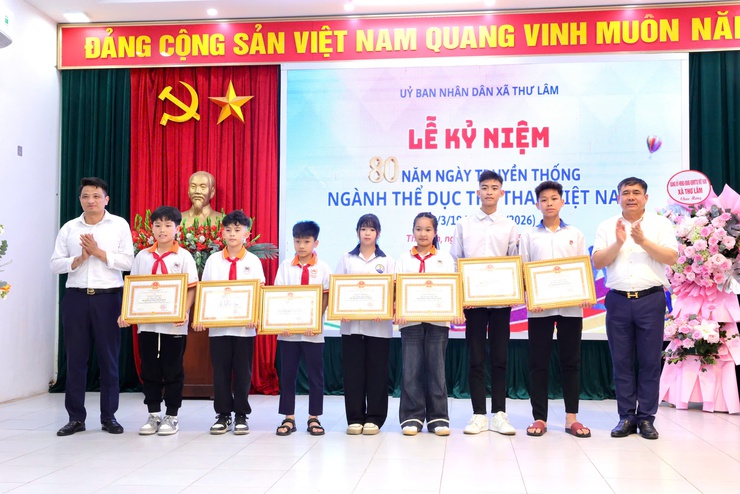 UBND xã Thư Lâm tổ chức Lễ mít tinh kỷ niệm 80 năm Ngày truyền thống Ngành Thể dục thể thao Việt Nam (27/3/1946 – 27/3/2026)- Ảnh 11.