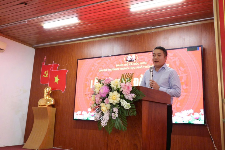 CHI BỘ TRƯỜNG THPT SÓC SƠN KẾT NẠP 3 ĐẢNG VIÊN LÀ HỌC SINH ƯU TÚ- Ảnh 9.