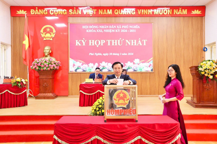 Phú Nghĩa tổ chức thành công Kỳ họp thứ nhất Hội đồng nhân dân xã khóa XXI, nhiệm kỳ 2026-2031- Ảnh 6.