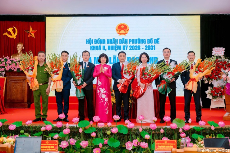 PHƯỜNG BỒ ĐỀ TỔ CHỨC KỲ HỌP THỨ NHẤT HĐND PHƯỜNG KHÓA II, NHIỆM KỲ 2026–2031 - Ảnh 12.