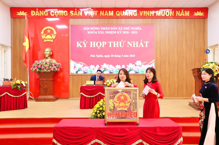 Phú Nghĩa tổ chức thành công Kỳ họp thứ nhất Hội đồng nhân dân xã khóa XXI, nhiệm kỳ 2026-2031- Ảnh 8.