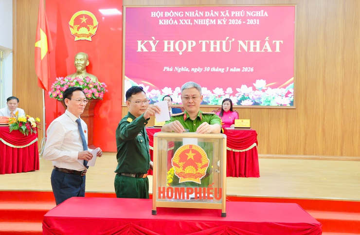 Phú Nghĩa tổ chức thành công Kỳ họp thứ nhất Hội đồng nhân dân xã khóa XXI, nhiệm kỳ 2026-2031- Ảnh 11.