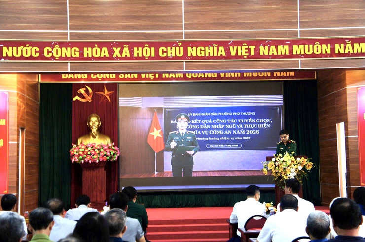 Phường Phú Thượng tổng kết công tác tuyển chọn, gọi công dân nhập ngũ và thực hiện nghĩa vụ tham gia Công an nhân dân năm 2026- Ảnh 2.