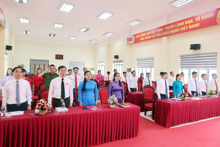 Khai mạc Kỳ họp thứ Nhất – HĐNĐ xã Hòa Phú khóa II nhiệm kỳ 2026-2031- Ảnh 1.