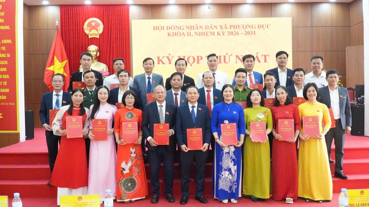 MỞ ĐẦU NHIỆM KỲ MỚI: HĐND XÃ PHƯỢNG DỰC KHẲNG ĐỊNH TINH THẦN ĐOÀN KẾT, ĐỔI MỚI - Ảnh 4.