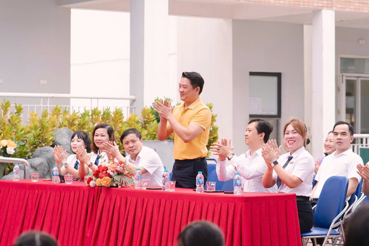 VĂN HỌC SÂN KHẤU HÓA – CÁCH TIẾP CẬN MỚI GIÚP HỌC SINH "CẢM" VÀ TRƯỞNG THÀNH- Ảnh 2.