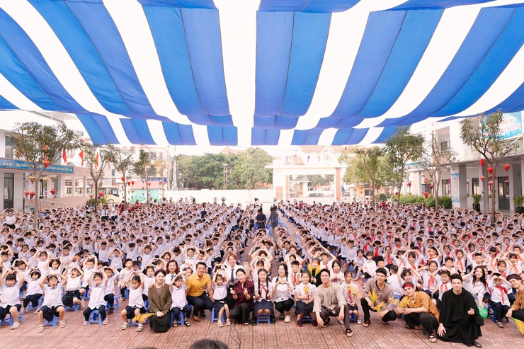 VĂN HỌC SÂN KHẤU HÓA – CÁCH TIẾP CẬN MỚI GIÚP HỌC SINH "CẢM" VÀ TRƯỞNG THÀNH- Ảnh 10.