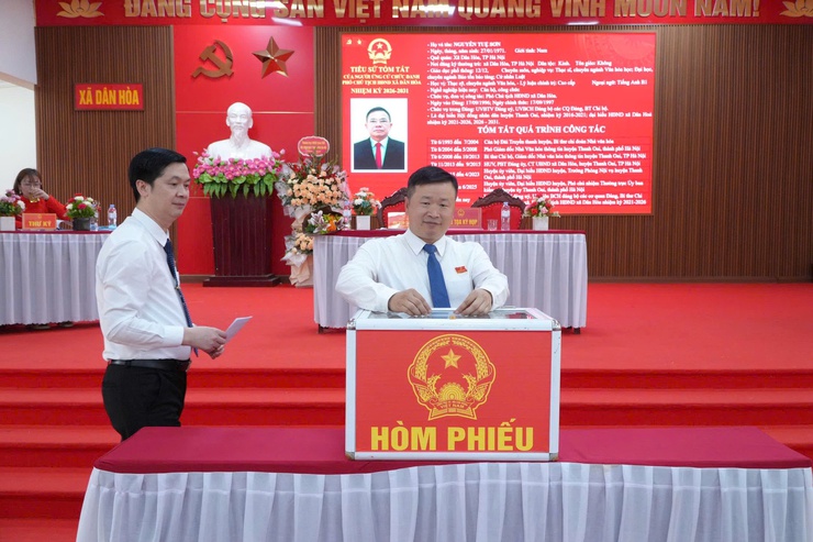 KỲ HỌP THỨ NHẤT HĐND XÃ DÂN HÒA KHÓA XXIV, NHIỆM KỲ 2026-2031 THÀNH CÔNG TỐT ĐẸP- Ảnh 5.