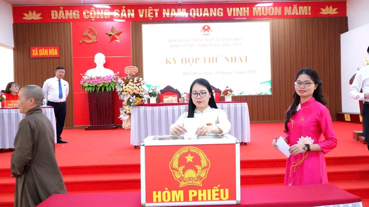 KỲ HỌP THỨ NHẤT HĐND XÃ DÂN HÒA KHÓA XXIV, NHIỆM KỲ 2026-2031 THÀNH CÔNG TỐT ĐẸP- Ảnh 9.