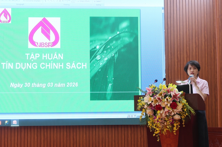 Hòa Phú: Tổ chức hội nghị tập huấn nghiệp vụ vay vốn tín dụng chính sách năm 2026- Ảnh 3.