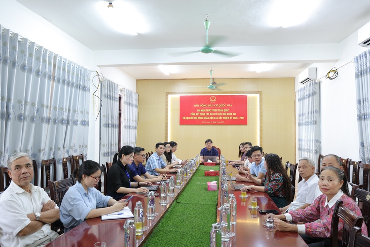 Xã Phú Nghĩa dự hội nghị trực tuyến toàn quốc tổng kết công tác bầu cử đại biểu Quốc hội khóa XVI và đại biểu HĐND các cấp nhiệm kỳ 2026-2031- Ảnh 2.