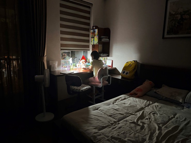 TẮT ĐÈN – BẬT YÊU THƯƠNG": ĐÊM GIỜ TRÁI ĐẤT TẠI TRƯỜNG TIỂU HỌC TRẦN PHÚ GÂY "SỐT"- Ảnh 3.