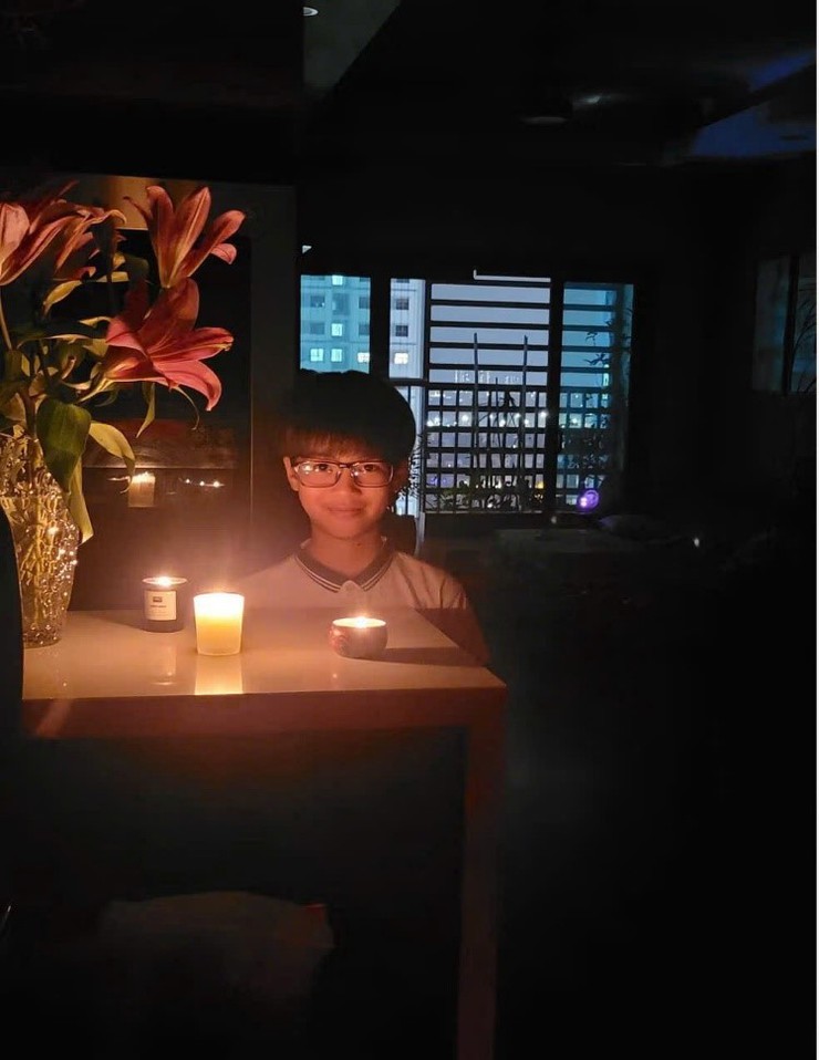 TẮT ĐÈN – BẬT YÊU THƯƠNG": ĐÊM GIỜ TRÁI ĐẤT TẠI TRƯỜNG TIỂU HỌC TRẦN PHÚ GÂY "SỐT"- Ảnh 4.