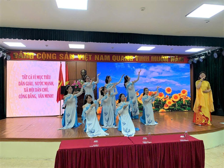 Hội nghị đại biểu Nhân dân phường Ba Đình: Quyết tâm nâng cao chất lượng đời sống văn hóa- Ảnh 20.