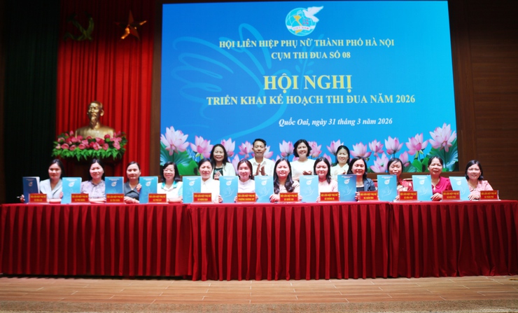 Cụm thi đua số 8 Hội Liên hiệp Phụ nữ thành phố Hà Nội triển khai chương trình công tác năm 2026- Ảnh 4.
