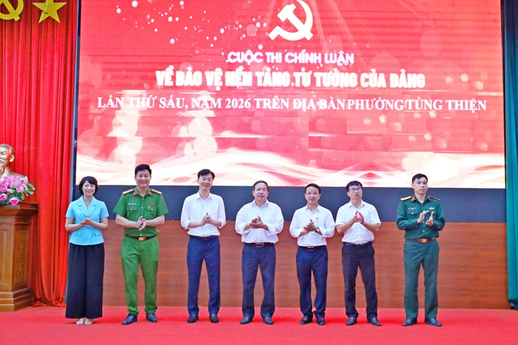 Đảng ủy phường Tùng thiện quán triệt các văn bản  trọng của Trung ương và Thành ủy Hà Nội ; Phát động Cuộc thi chính luận về bảo vệ nền tảng tư tưởng của Đảng năm 2026- Ảnh 7.