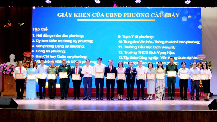 PHƯỜNG CẦU GIẤY: TỔNG KẾT CÔNG TÁC BẦU CỬ ĐẠI BIỂU QUỐC HỘI KHÓA XVI VÀ ĐẠI BIỂU HĐND CÁC CẤP NHIỆM KỲ 2026-2031; SƠ KẾT CÔNG TÁC GIẢI PHÓNG MẶT BẰNG TRÊN ĐỊA BÀN PHƯỜNG- Ảnh 6.