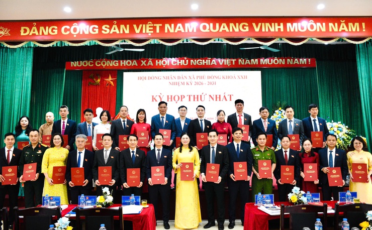 Kỳ họp thứ nhất HĐND xã Phù Đổng khóa XXII, nhiệm kỳ 2026 – 2031 thành công tốt đẹp- Ảnh 3.