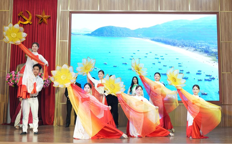 Bát Tràng tổ chức Hội nghị đại biểu nhân dân bàn việc xây dựng đời sống văn hóa năm 2026- Ảnh 4.