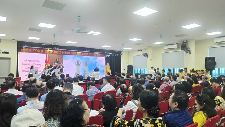 Hội nghị đại biểu Nhân dân phường Ba Đình: Quyết tâm nâng cao chất lượng đời sống văn hóa- Ảnh 19.