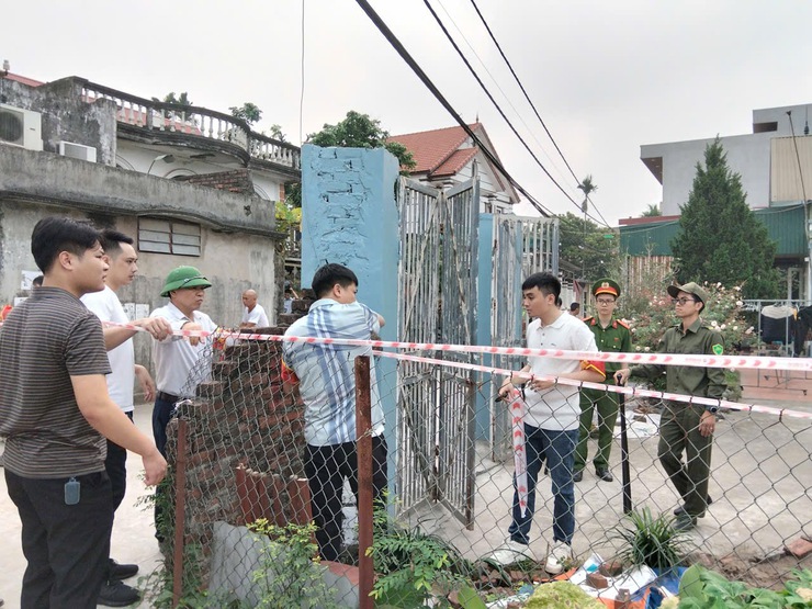 Cưỡng chế thu hồi đất đối với các hộ gia đình, cá nhân có đất thuộc phạm vi thu hồi tại dự án xây dựng hạ tầng kỹ thuật đấu giá khu X2 Lục Xuân, xã Phúc Lộc- Ảnh 7.