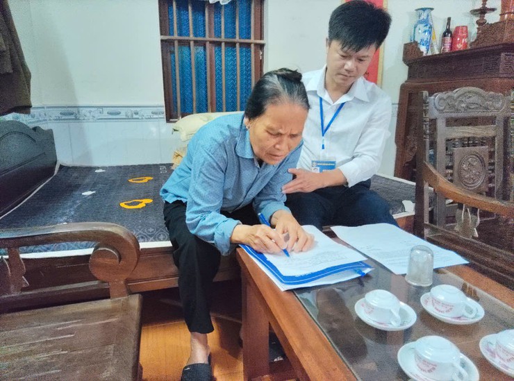 Tổ hành chính công xung kích: Đưa dịch vụ công đến gần người dân hơn- Ảnh 6.