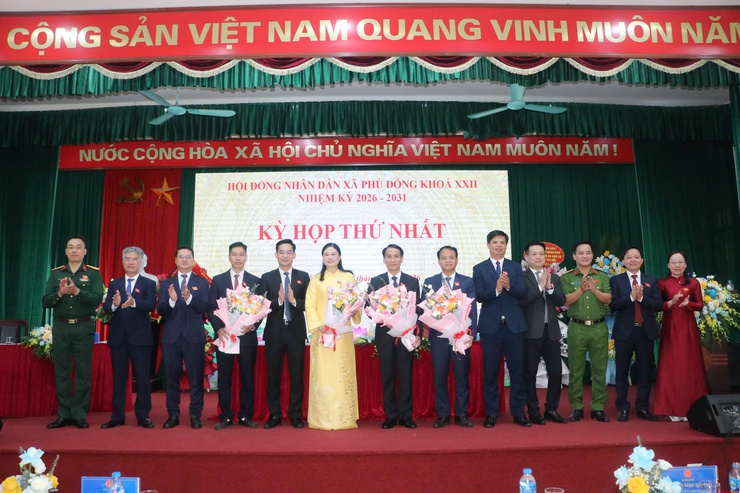 Kỳ họp thứ nhất HĐND xã Phù Đổng khóa XXII, nhiệm kỳ 2026 – 2031 thành công tốt đẹp- Ảnh 7.