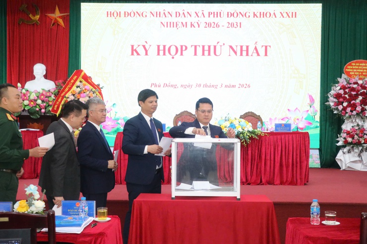 Kỳ họp thứ nhất HĐND xã Phù Đổng khóa XXII, nhiệm kỳ 2026 – 2031 thành công tốt đẹp- Ảnh 5.