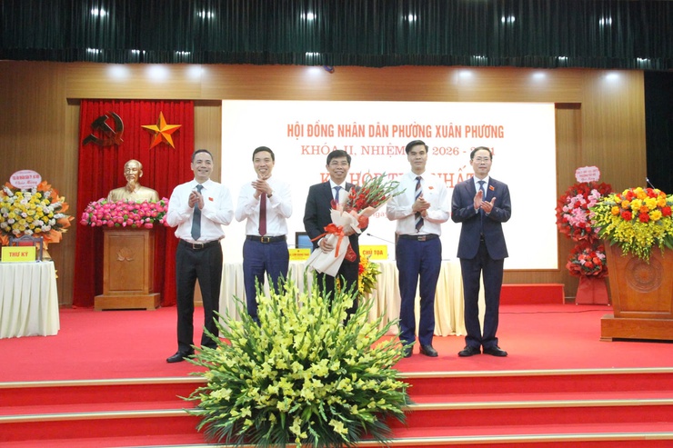 Phường Xuân Phương tổ chức Kỳ họp thứ Nhất HĐND phường khóa II, nhiệm kỳ 2026 - 2031- Ảnh 4.