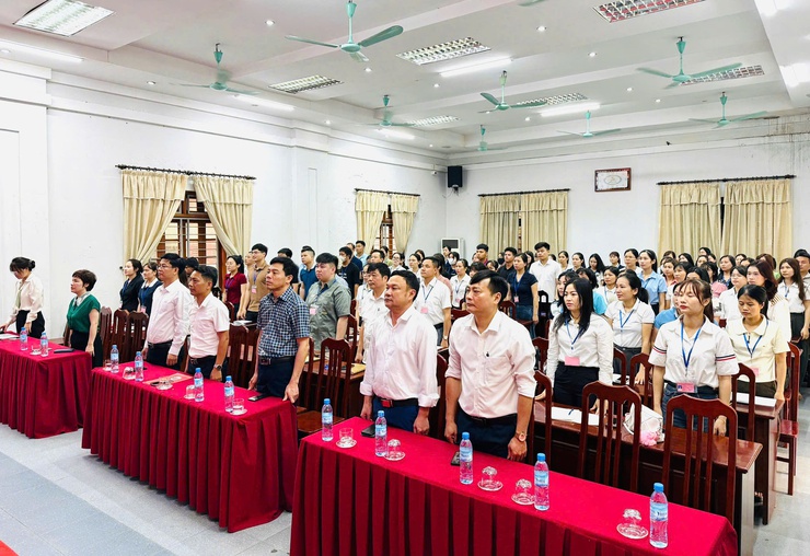 Xã Quốc Oai khai giảng lớp bồi dưỡng lý luận chính trị cho đảng viên mới khóa I năm 2026- Ảnh 1.