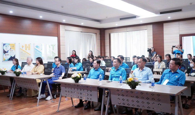 Tổng Liên đoàn Lao động Việt Nam thăm, làm việc tại Công ty TNHH K+K Fashion- Ảnh 2.