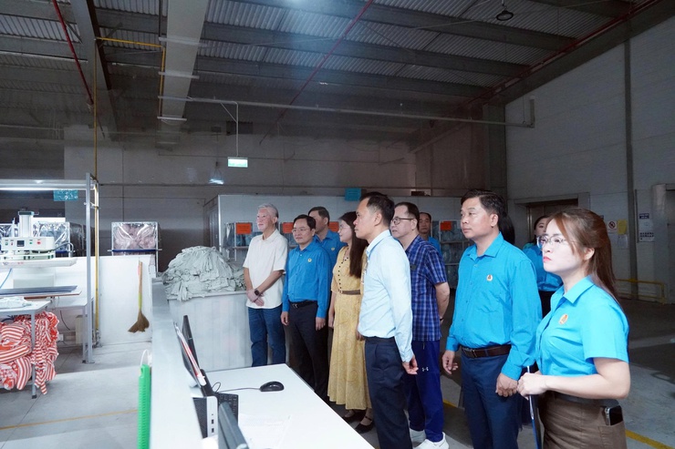 Tổng Liên đoàn Lao động Việt Nam thăm, làm việc tại Công ty TNHH K+K Fashion- Ảnh 9.