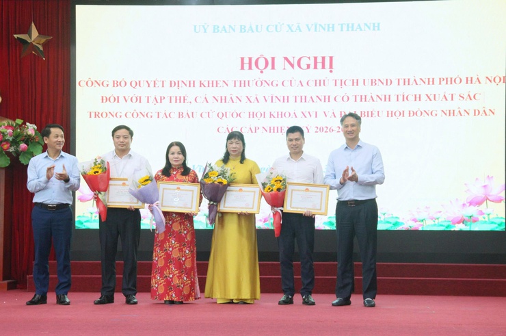 Xã Vĩnh Thanh: 5 tập thể, 8 cá nhân được UBND thành phố khen thưởng trong công tác bầu cử- Ảnh 7.