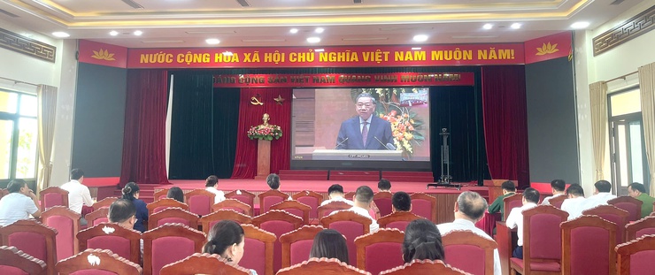 Xã Vĩnh Thanh: 5 tập thể, 8 cá nhân được UBND thành phố khen thưởng trong công tác bầu cử- Ảnh 4.