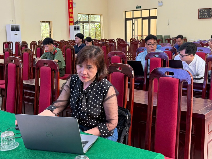  Dân Hòa tập huấn hệ thống HanoiWork: Bước đệm chuyển đổi số tại cơ sở- Ảnh 3.