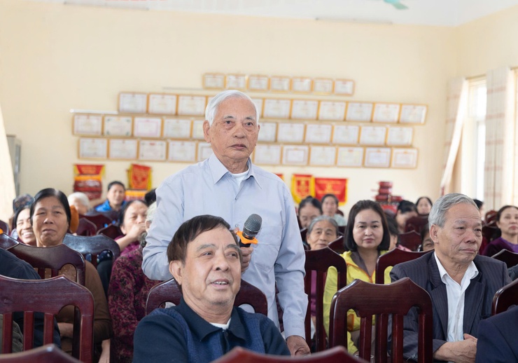 Đơn vị bầu cử số 4 xã Ứng Thiên tiếp xúc cử tri thôn Vũ Ngoại, Bặt Trung- Ảnh 4.