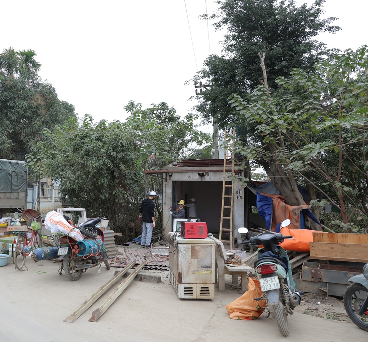 Phú Nghĩa: Nhiều hộ gia đình tự nguyện bàn giao mặt bằng góp phần đẩy nhanh tiến độ thực hiện Dự án cải tạo, nâng cấp Quốc lộ 6 đoạn Ba La – Xuân Mai- Ảnh 1.